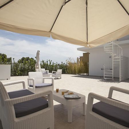 Hotel Filo Di Vento Porto Cesareo Exterior foto